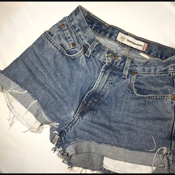 Levi’s Short - Picture 2 of 3